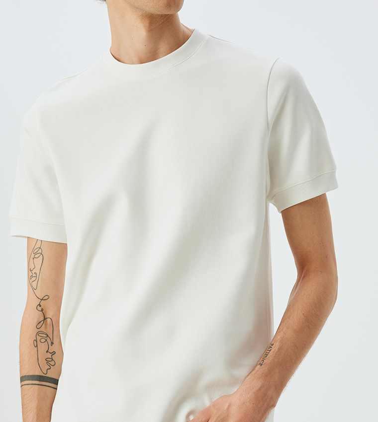 Solid Short Sleeves T-Shirt