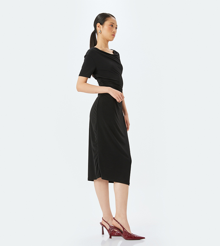 Ruched Short Sleeves Midi Dress