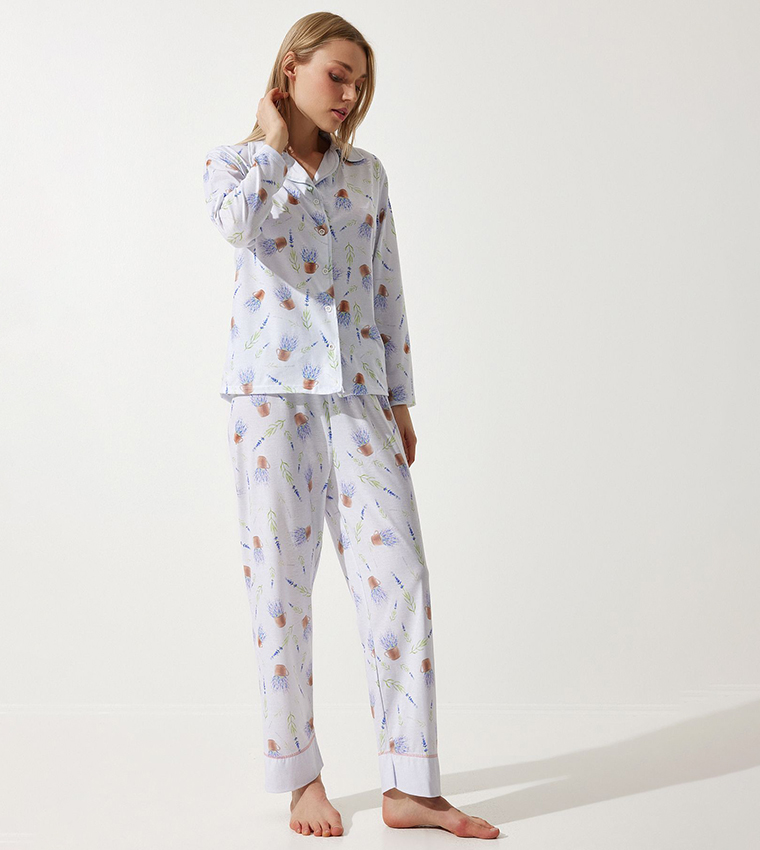 Printed Long Sleeves Pajama Set