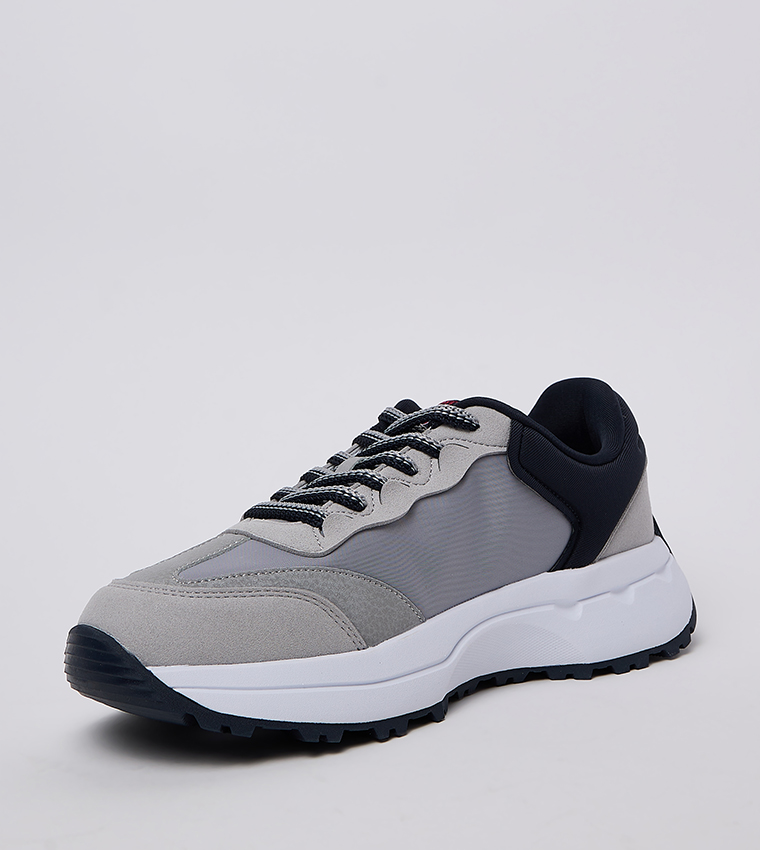 CHAYA Color Block Low-Top Sneakers