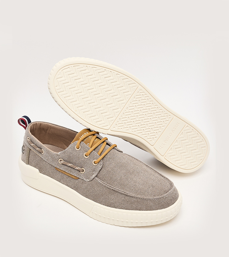 VASLEY Textured Low-Top Slip-On Shoes