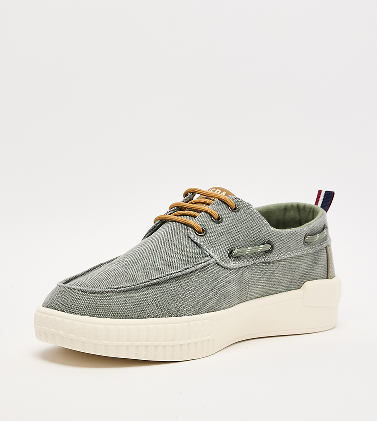 VASLEY Textured Low-Top Slip-On Shoes