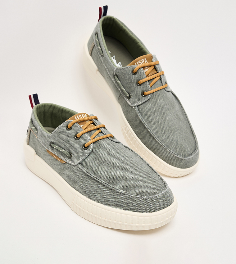 VASLEY Textured Low-Top Slip-On Shoes