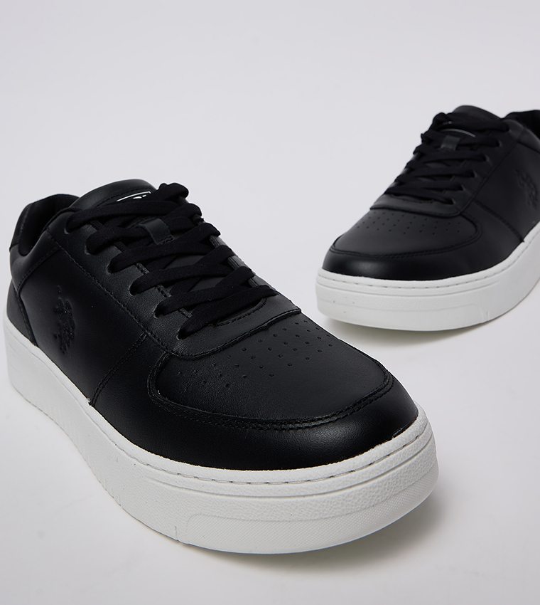 ROBERT LT Textured Low-Top Sneakers