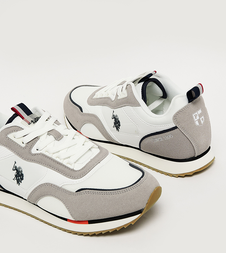 MEDI Lightweight Runner Sneakers