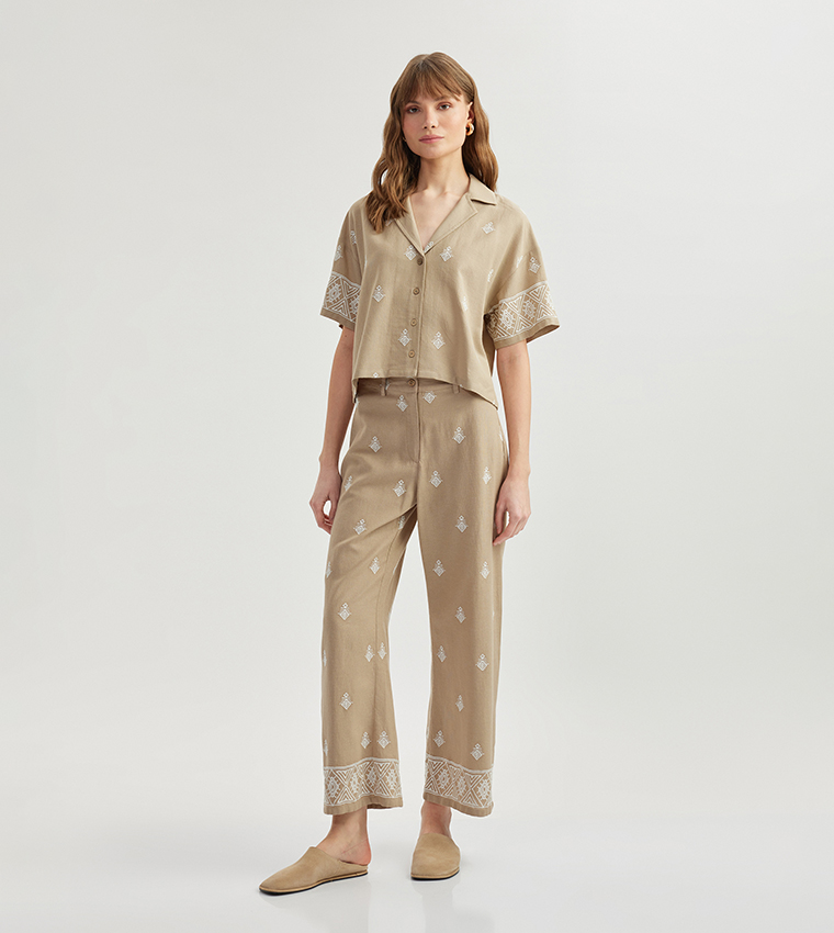 Embroidered Oversized Crop Shirt