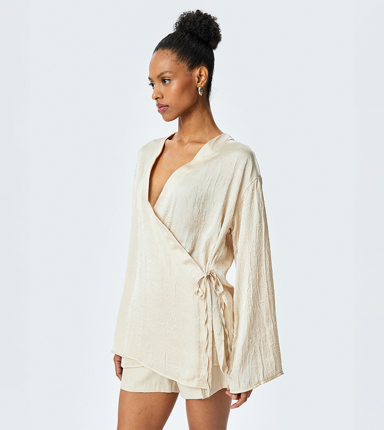 Textured Long Sleeves Satin Wrap Top