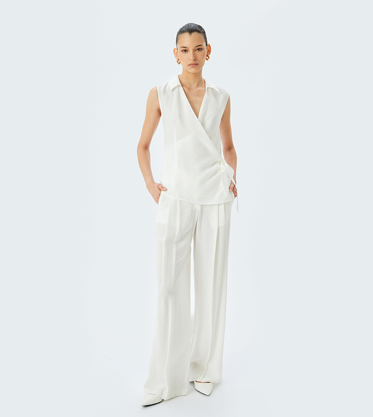 Solid Sleevesless Wrap Top