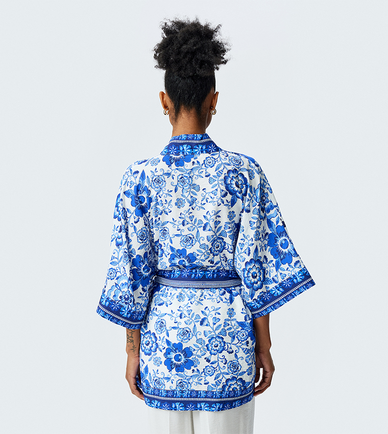Floral Patterned 3/4 Sleeves Kimono