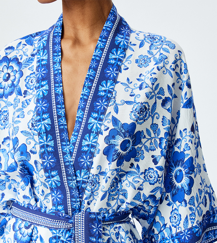 Floral Patterned 3/4 Sleeves Kimono