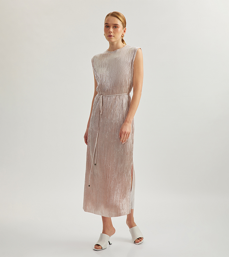 Textured Crew Neck Midi Dress