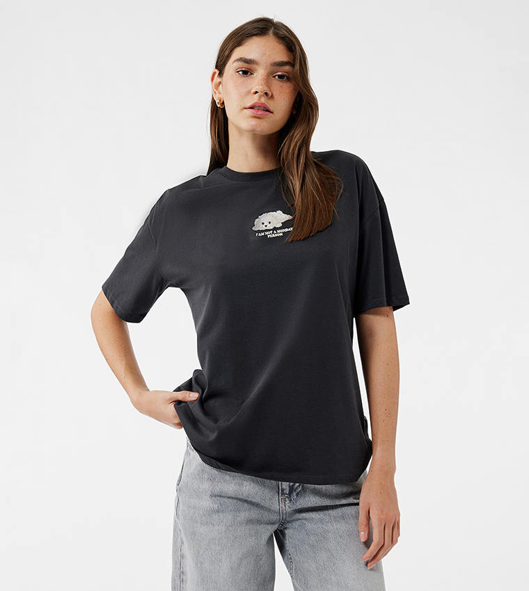 Embroidered Short Sleeves T-Shirt