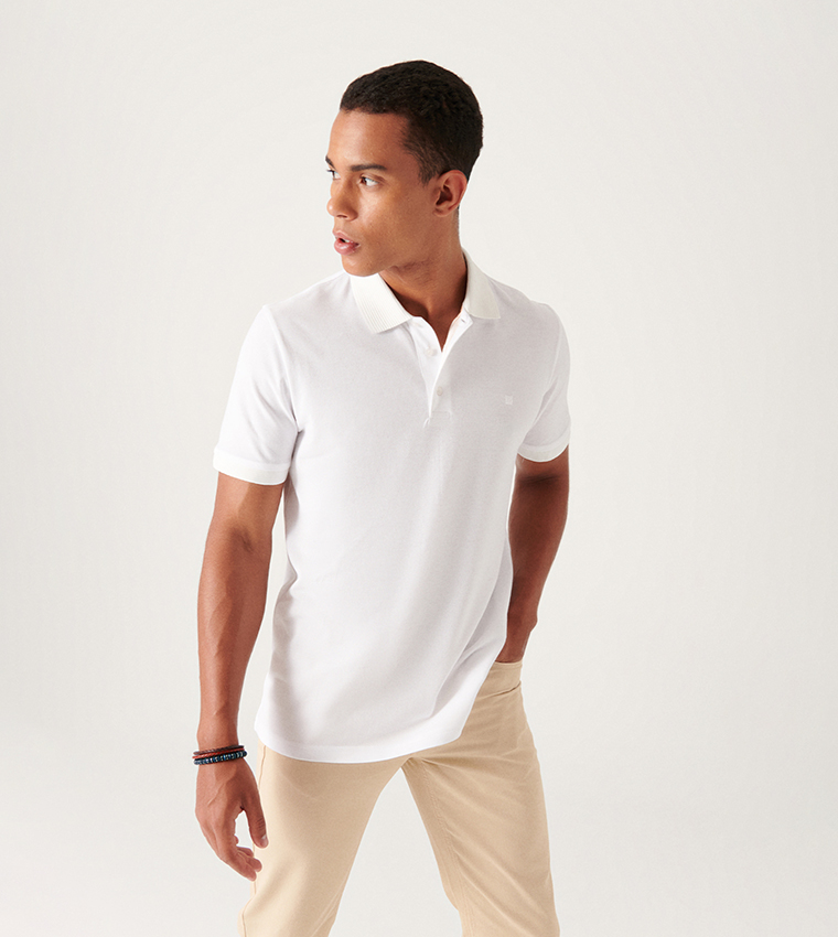 Buy Avva Solid Short Sleeves Polo T Shirt In White 6thStreet Bahrain