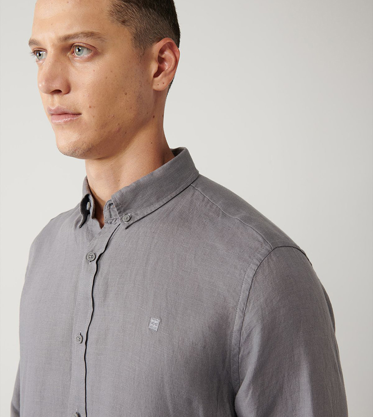 Button-Down Long Sleeves Shirt