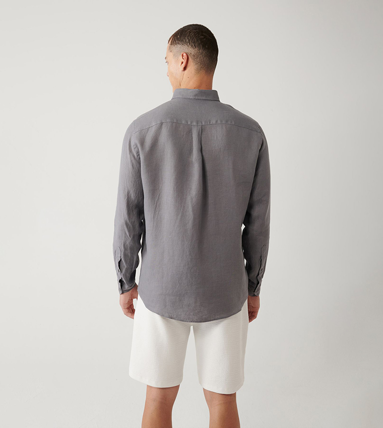 Button-Down Long Sleeves Shirt