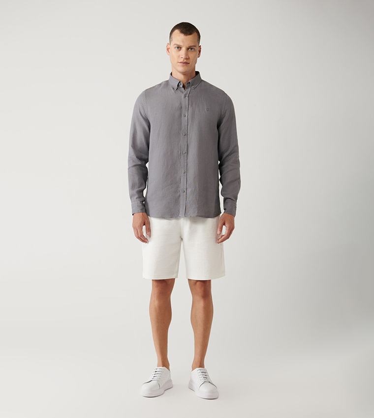 Button-Down Long Sleeves Shirt