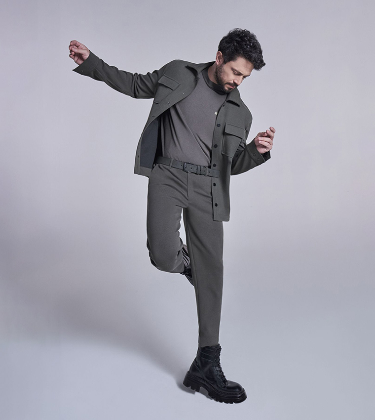 Solid Carrot Fit Chino Trousers