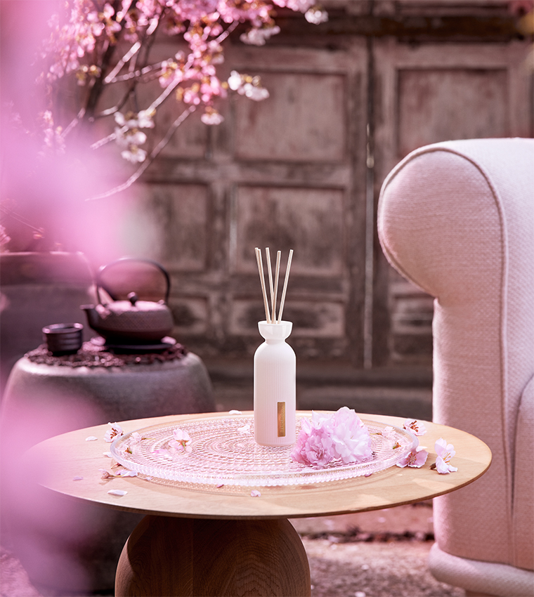 The Ritual of Sakura Mini Fragrance Sticks - 70ml