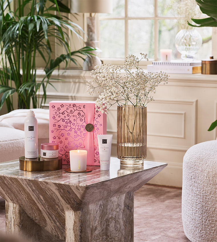The Ritual of Sakura 2024 Medium Gift Set 