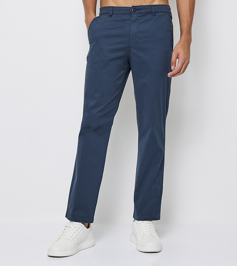 SIGNATURE Slim Fit Chinos