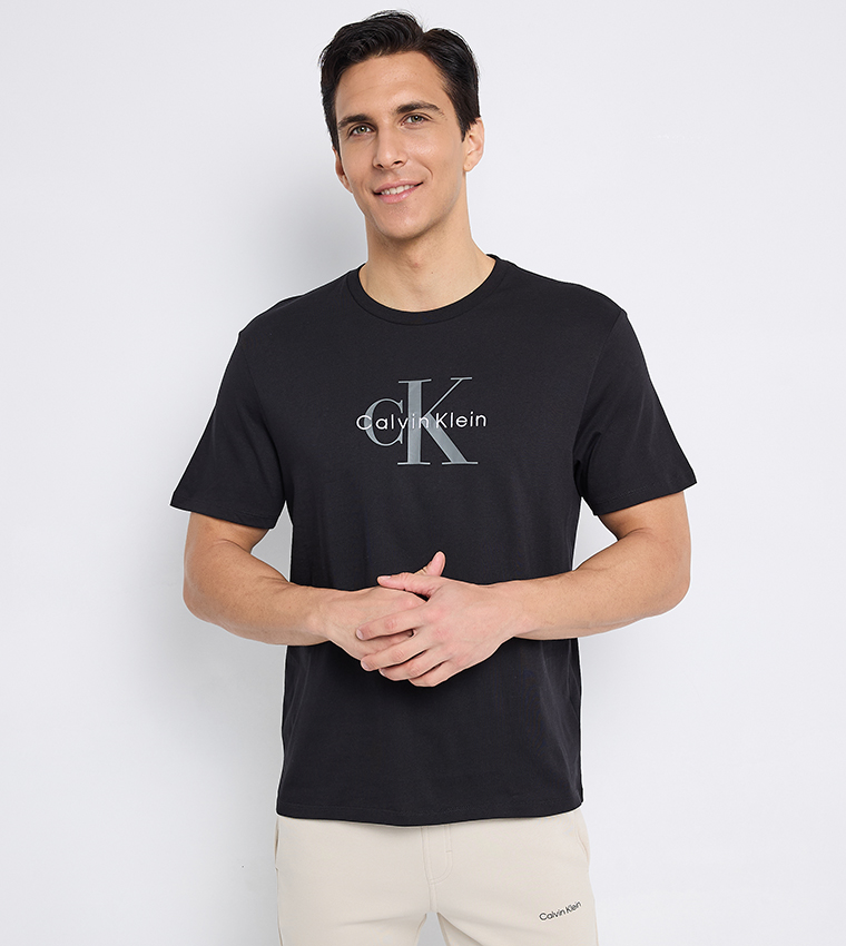 تيشيرت ايرو بطبعة شعار