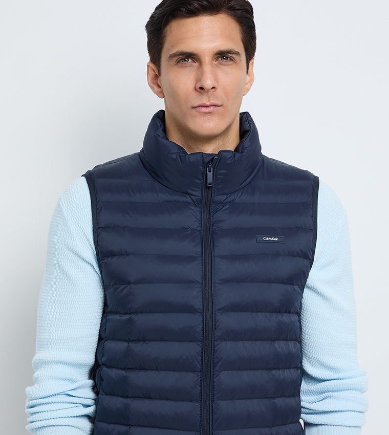 فيست نايلون رجالي بقبة عالية 