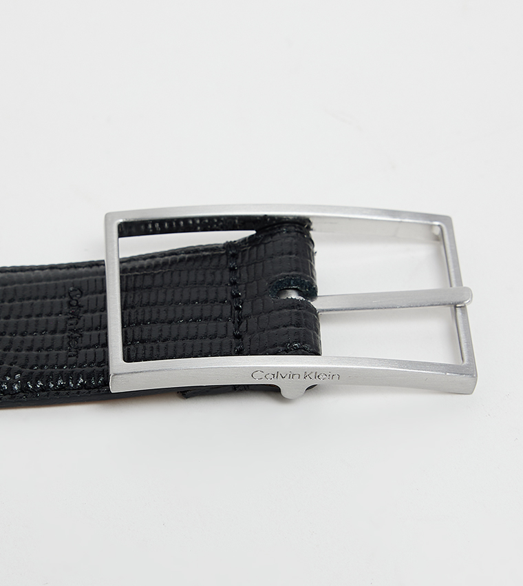 Textured Leather Buckle Belt