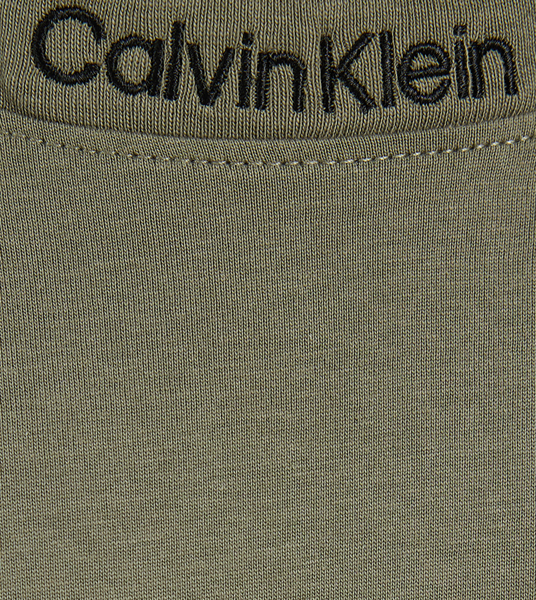 تيشيرت كم طويل بشعار مطرز