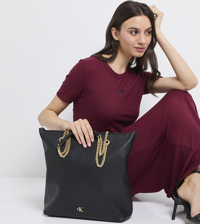 Textured Zip Closure Shoulder Bag