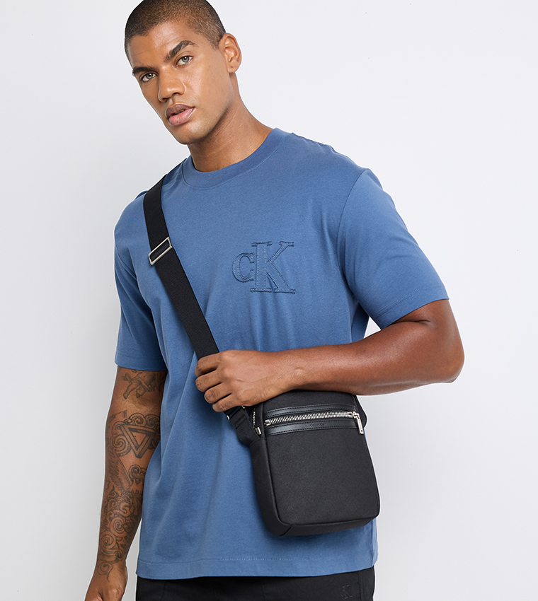 Logo Detail Zippered Reporter Bag