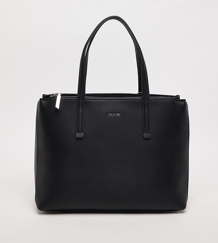 Textured Zip Closure Tote Bag