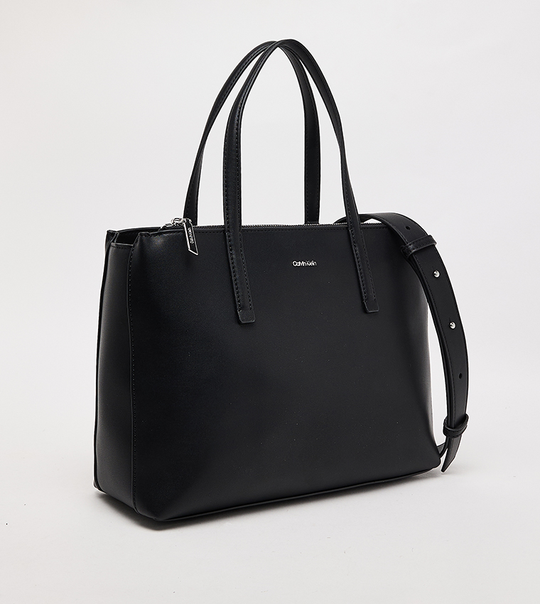 Textured Zip Closure Tote Bag