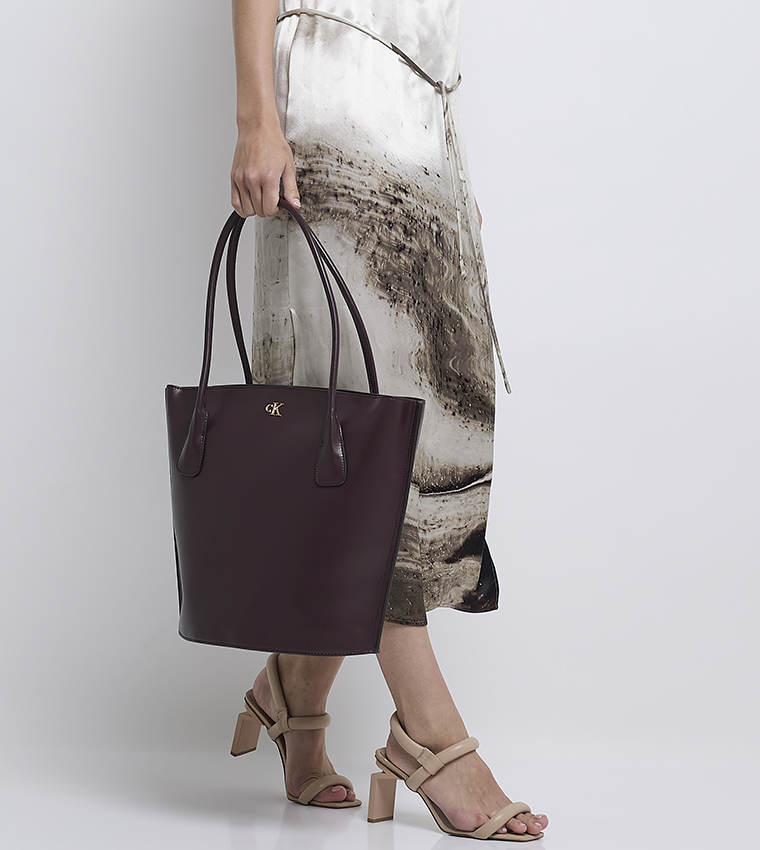 Logo Detail Shoulder Bag