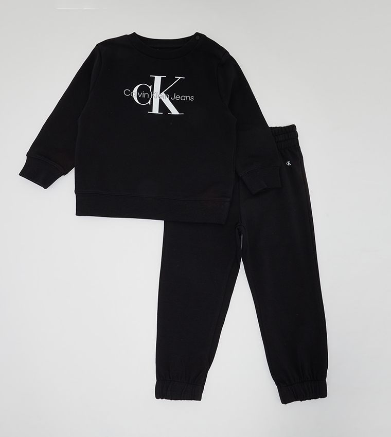 Buy Calvin Klein Monogram Clothing Set In Black | 6thStreet Saudi Arabia Buy Calvin Klein Monogram Clothing Set In Black | 6thStreet Saudi Arabia