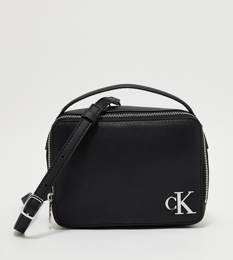 Calvin Klein Ck Must Small Shoulder Bag - Shoulder bags - Boozt.com