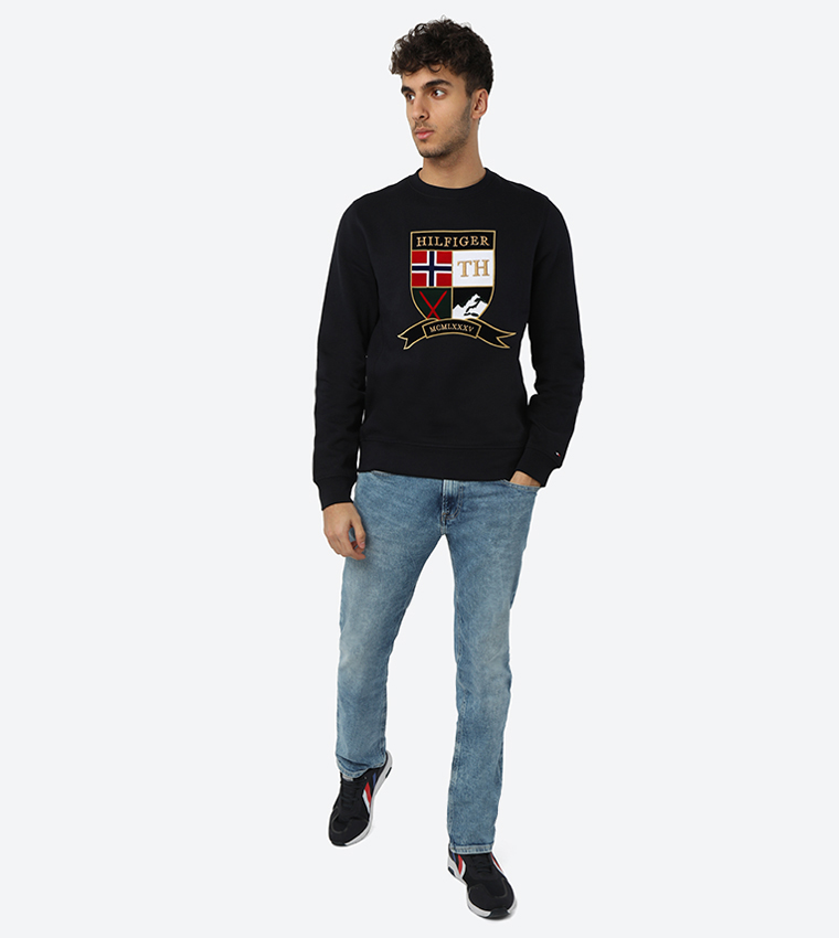 Tommy hilfiger discount shield artwork sweatshirt