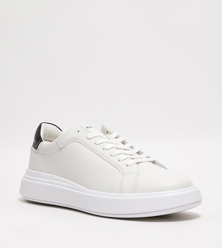 Round Toe Low Top Sneakers