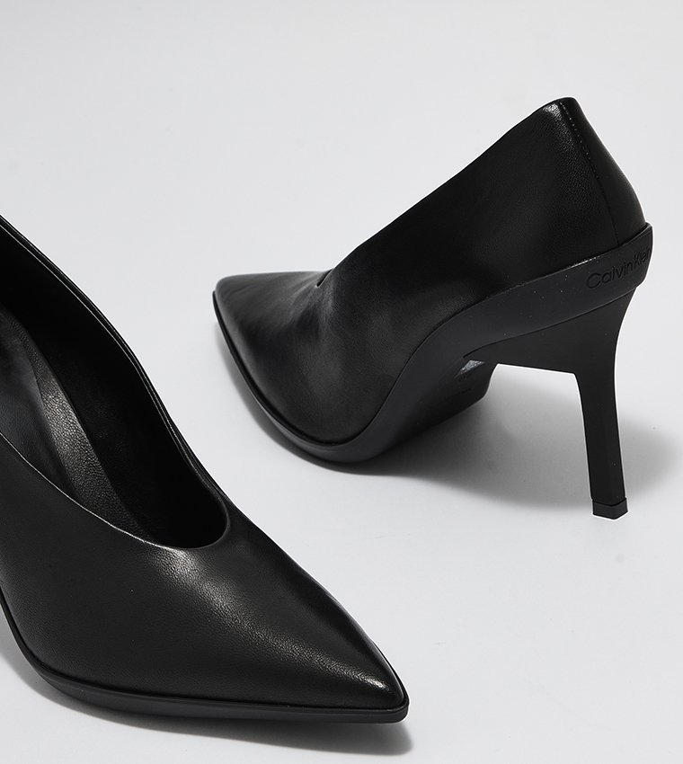 Calvin klein cheap pumps black