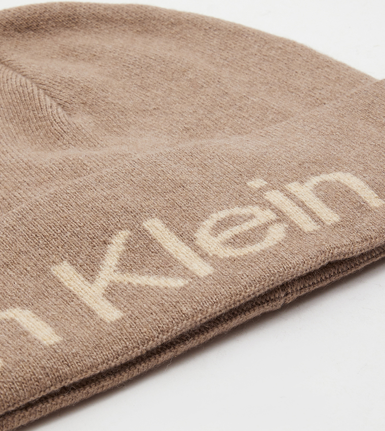 Logo Detail Knitted Beanie