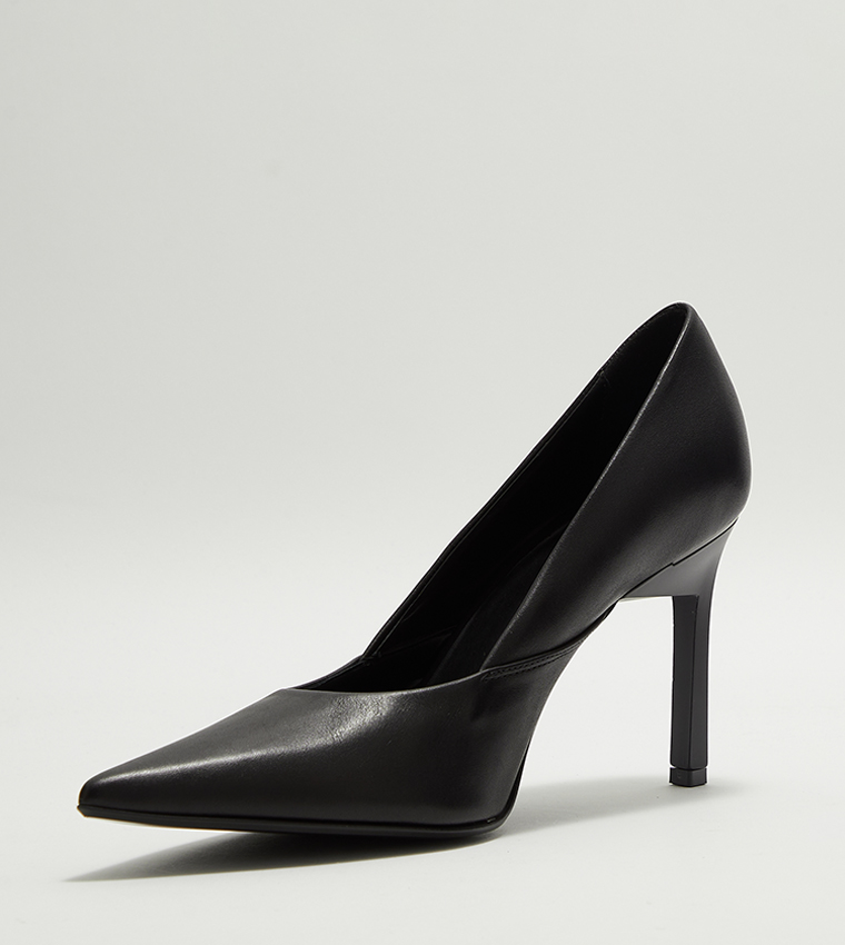 Calvin klein sales pointed toe pumps