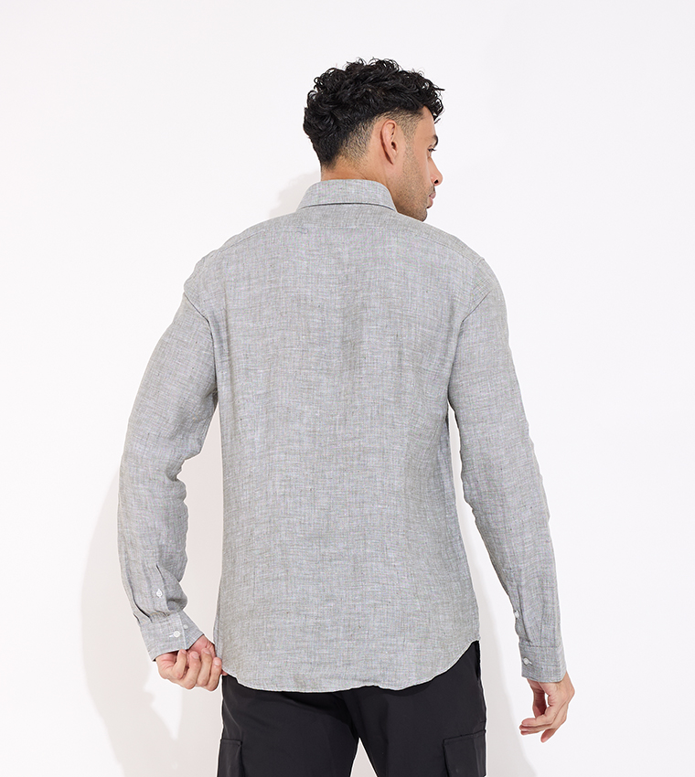 قميص كتان بأكمام طويلة