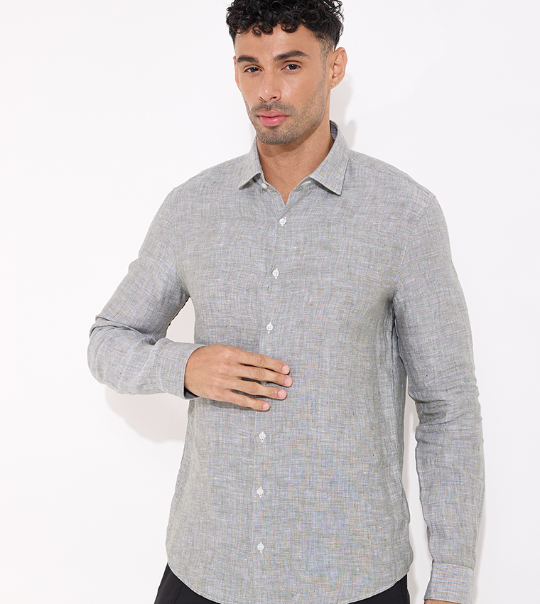 قميص كتان بأكمام طويلة