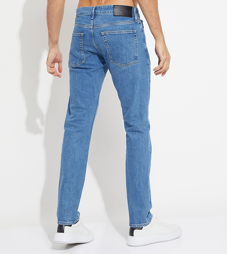 Washed Slim Fit Jeans