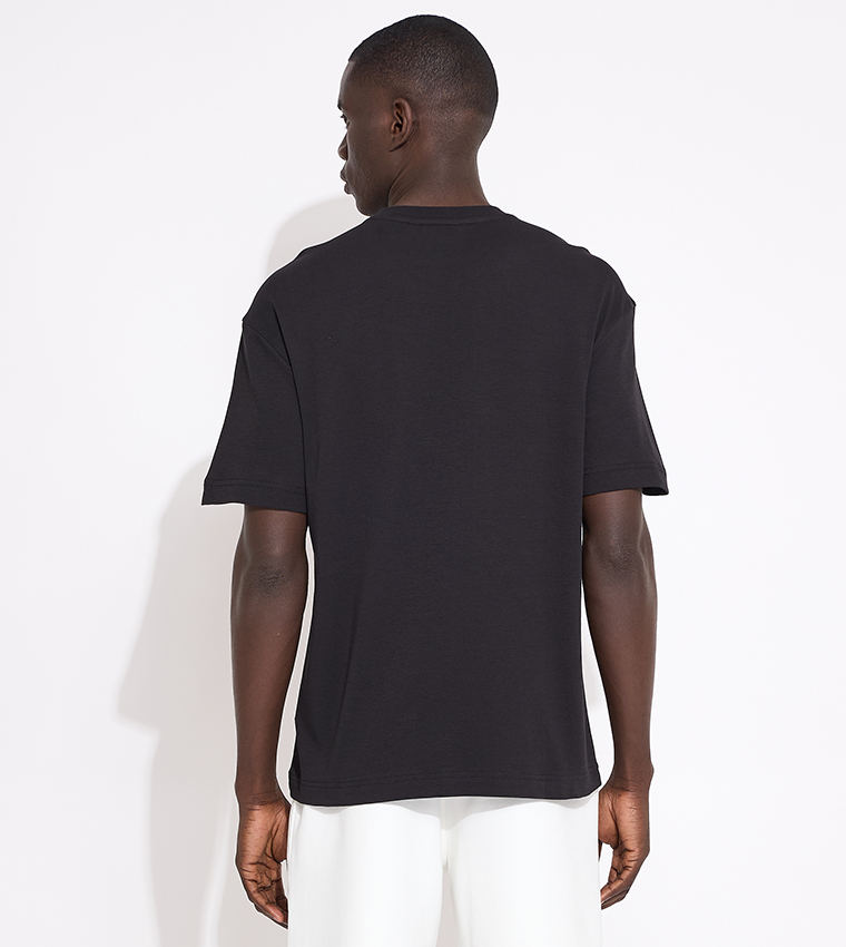 Logo Detail Short Sleeves T-Shirt