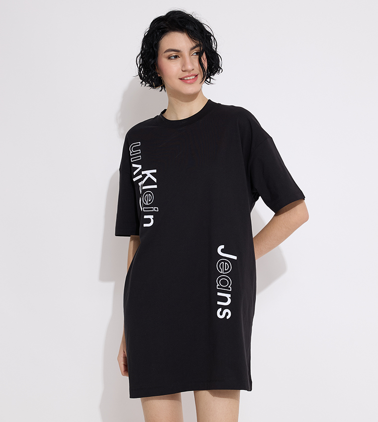 Buy Calvin Klein Jeans Logo Print Crew Neck T Shirt Dress In Black 6thStreet Kuwait