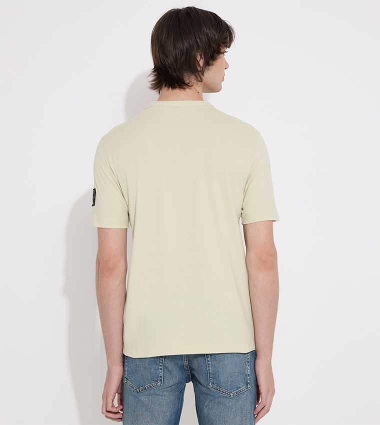 Logo Badge Detail Crew Neck T-Shirt