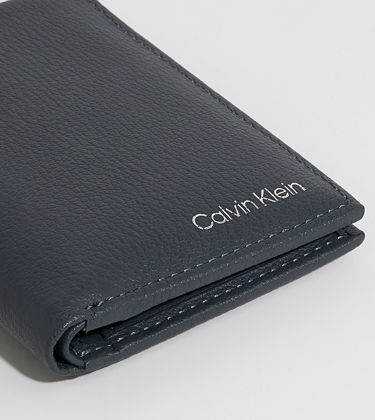 Bi-Fold 6 Card Holder