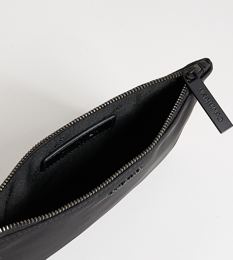 Logo Detail Travel Pouch Set