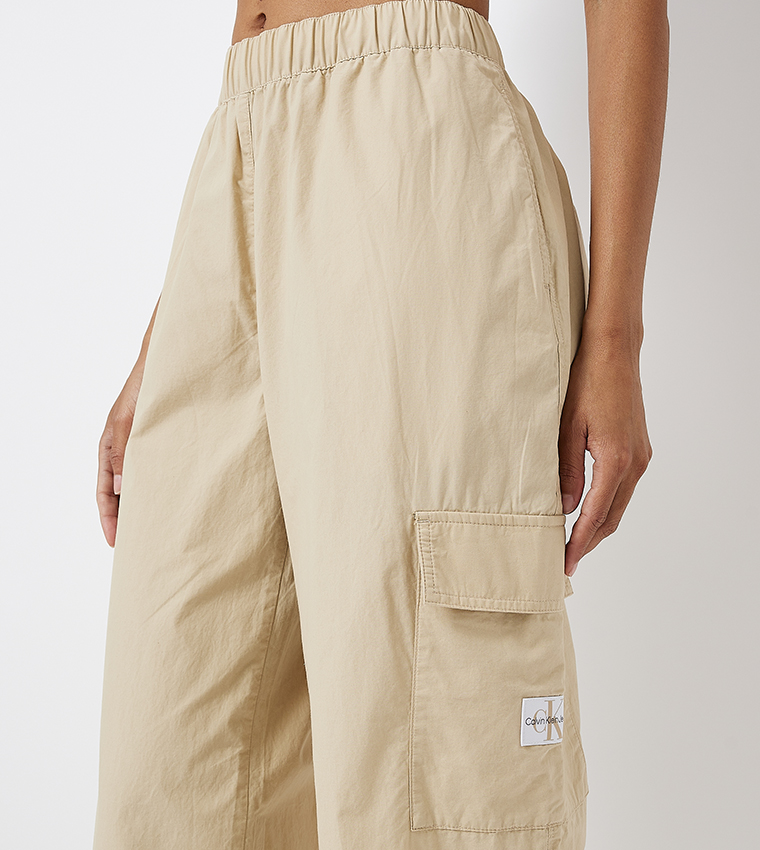 Logo Badge Elastic Waist Cargo Pants