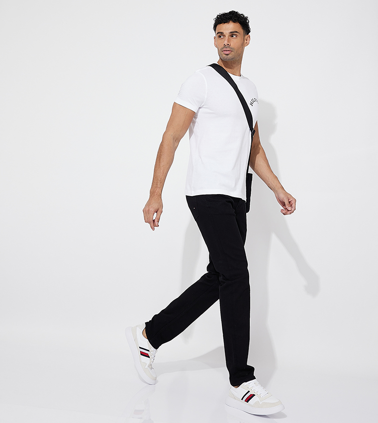 Mid Rise Straight Fit Jeans